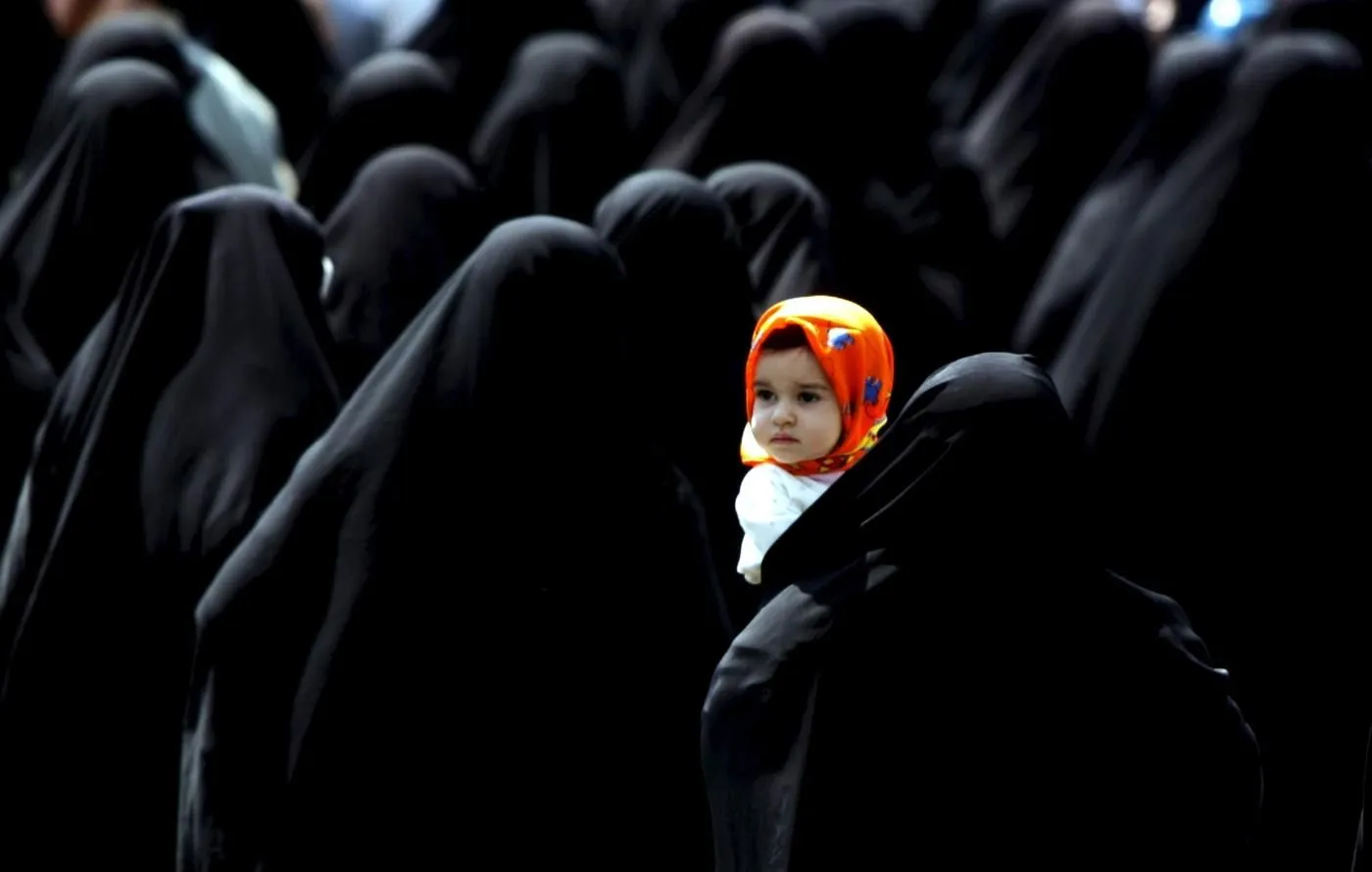 ირანელი ქალები ისლამურ რევოლუციამდე და რევოლუციის შემდეგ — ფოტოამბავი